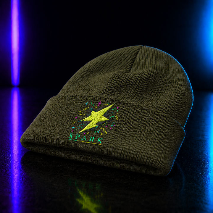 Luna Spark – Logo Beanie